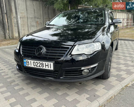 Черный Фольксваген Пассат, объемом двигателя 1.97 л и пробегом 320 тыс. км за 4999 $, фото 1 на Automoto.ua