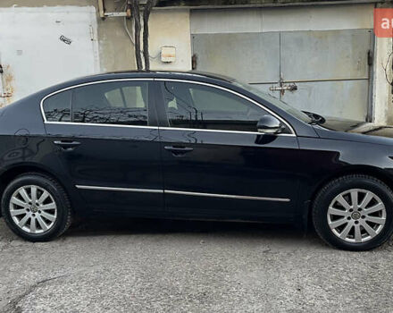 Черный Фольксваген Пассат, объемом двигателя 1.8 л и пробегом 279 тыс. км за 6200 $, фото 31 на Automoto.ua