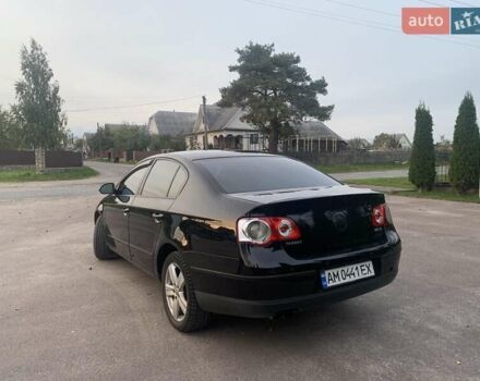 Черный Фольксваген Пассат, объемом двигателя 1.97 л и пробегом 305 тыс. км за 6700 $, фото 6 на Automoto.ua