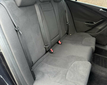 Черный Фольксваген Пассат, объемом двигателя 1.6 л и пробегом 219 тыс. км за 6800 $, фото 18 на Automoto.ua