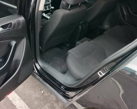 Черный Фольксваген Пассат, объемом двигателя 1.8 л и пробегом 230 тыс. км за 6400 $, фото 10 на Automoto.ua