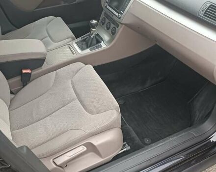 Черный Фольксваген Пассат, объемом двигателя 2 л и пробегом 264 тыс. км за 7800 $, фото 4 на Automoto.ua