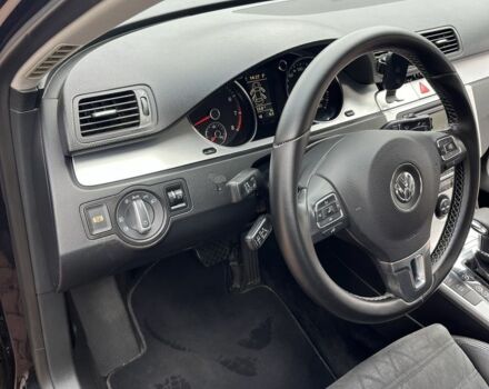 Чорний Фольксваген Пассат, об'ємом двигуна 3.2 л та пробігом 287 тис. км за 7200 $, фото 11 на Automoto.ua