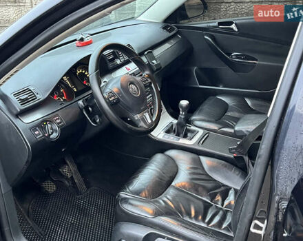 Черный Фольксваген Пассат, объемом двигателя 1.99 л и пробегом 275 тыс. км за 5750 $, фото 20 на Automoto.ua