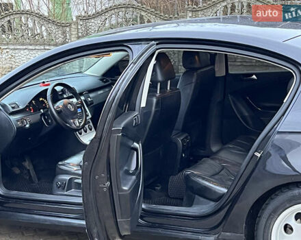 Черный Фольксваген Пассат, объемом двигателя 1.99 л и пробегом 275 тыс. км за 5750 $, фото 18 на Automoto.ua