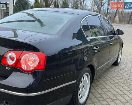 Черный Фольксваген Пассат, объемом двигателя 1.99 л и пробегом 275 тыс. км за 5750 $, фото 4 на Automoto.ua