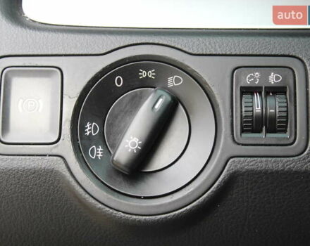 Черный Фольксваген Пассат, объемом двигателя 1.8 л и пробегом 173 тыс. км за 7500 $, фото 22 на Automoto.ua