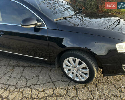 Черный Фольксваген Пассат, объемом двигателя 1.6 л и пробегом 294 тыс. км за 7600 $, фото 5 на Automoto.ua
