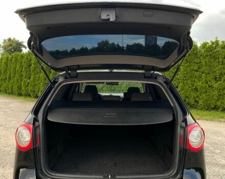 Черный Фольксваген Пассат, объемом двигателя 2 л и пробегом 238 тыс. км за 1650 $, фото 4 на Automoto.ua