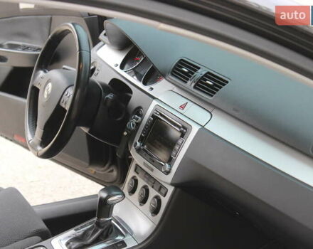 Черный Фольксваген Пассат, объемом двигателя 1.8 л и пробегом 173 тыс. км за 7500 $, фото 20 на Automoto.ua