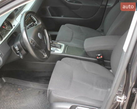 Черный Фольксваген Пассат, объемом двигателя 1.8 л и пробегом 173 тыс. км за 7500 $, фото 18 на Automoto.ua