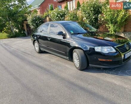 Черный Фольксваген Пассат, объемом двигателя 1.6 л и пробегом 181 тыс. км за 7950 $, фото 1 на Automoto.ua