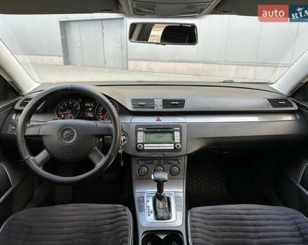 Черный Фольксваген Пассат, объемом двигателя 1.8 л и пробегом 247 тыс. км за 5999 $, фото 22 на Automoto.ua