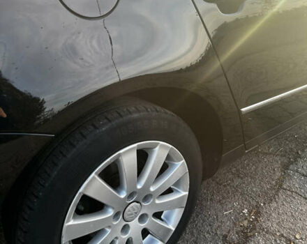 Черный Фольксваген Пассат, объемом двигателя 1.6 л и пробегом 294 тыс. км за 7600 $, фото 15 на Automoto.ua