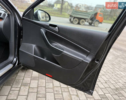 Черный Фольксваген Пассат, объемом двигателя 2 л и пробегом 234 тыс. км за 6900 $, фото 36 на Automoto.ua