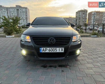 Чорний Фольксваген Пассат, об'ємом двигуна 1.8 л та пробігом 280 тис. км за 7500 $, фото 2 на Automoto.ua