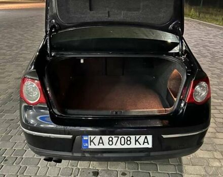 Чорний Фольксваген Пассат, об'ємом двигуна 1.8 л та пробігом 294 тис. км за 7000 $, фото 6 на Automoto.ua