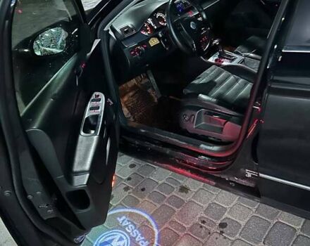 Чорний Фольксваген Пассат, об'ємом двигуна 1.8 л та пробігом 294 тис. км за 7000 $, фото 9 на Automoto.ua