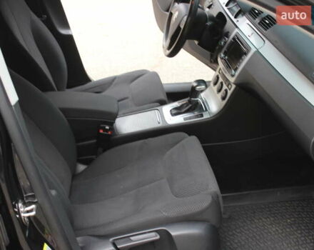 Черный Фольксваген Пассат, объемом двигателя 1.8 л и пробегом 173 тыс. км за 7500 $, фото 21 на Automoto.ua