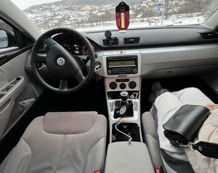 Чорний Фольксваген Пассат, об'ємом двигуна 1.39 л та пробігом 324 тис. км за 4599 $, фото 10 на Automoto.ua