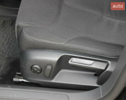 Черный Фольксваген Пассат, объемом двигателя 1.8 л и пробегом 173 тыс. км за 7500 $, фото 16 на Automoto.ua