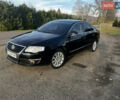 Черный Фольксваген Пассат, объемом двигателя 1.6 л и пробегом 294 тыс. км за 7600 $, фото 1 на Automoto.ua