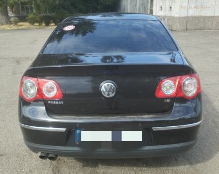 Чорний Фольксваген Пассат, об'ємом двигуна 1.8 л та пробігом 210 тис. км за 6500 $, фото 1 на Automoto.ua