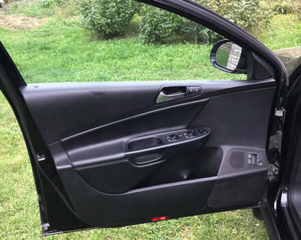 Черный Фольксваген Пассат, объемом двигателя 2 л и пробегом 274 тыс. км за 7200 $, фото 10 на Automoto.ua