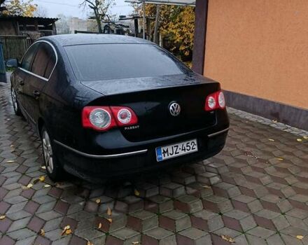 Черный Фольксваген Пассат, объемом двигателя 1.8 л и пробегом 297 тыс. км за 3500 $, фото 1 на Automoto.ua