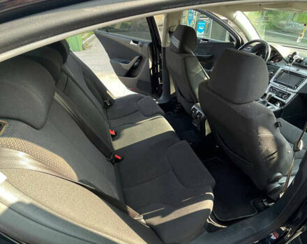 Черный Фольксваген Пассат, объемом двигателя 1.8 л и пробегом 208 тыс. км за 7000 $, фото 15 на Automoto.ua