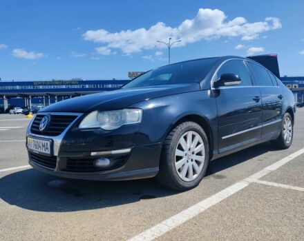 Черный Фольксваген Пассат, объемом двигателя 1.8 л и пробегом 315 тыс. км за 6999 $, фото 7 на Automoto.ua