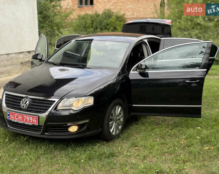 Черный Фольксваген Пассат, объемом двигателя 1.6 л и пробегом 221 тыс. км за 7550 $, фото 25 на Automoto.ua