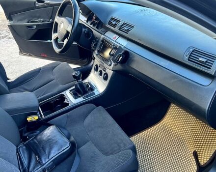 Чорний Фольксваген Пассат, об'ємом двигуна 2 л та пробігом 195 тис. км за 4700 $, фото 11 на Automoto.ua