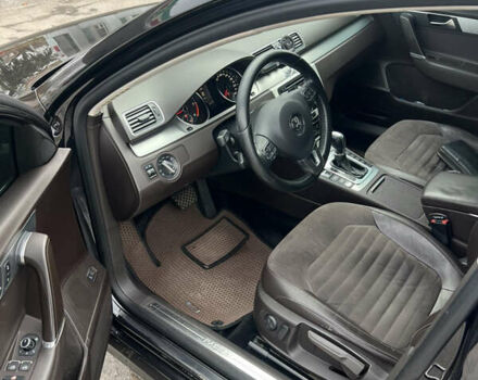 Черный Фольксваген Пассат, объемом двигателя 1.97 л и пробегом 340 тыс. км за 12000 $, фото 5 на Automoto.ua