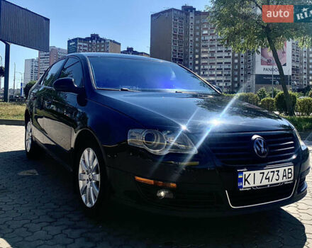 Чорний Фольксваген Пассат, об'ємом двигуна 1.97 л та пробігом 230 тис. км за 7500 $, фото 5 на Automoto.ua