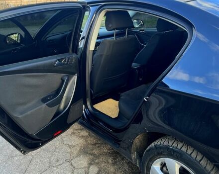 Чорний Фольксваген Пассат, об'ємом двигуна 2 л та пробігом 195 тис. км за 4700 $, фото 9 на Automoto.ua