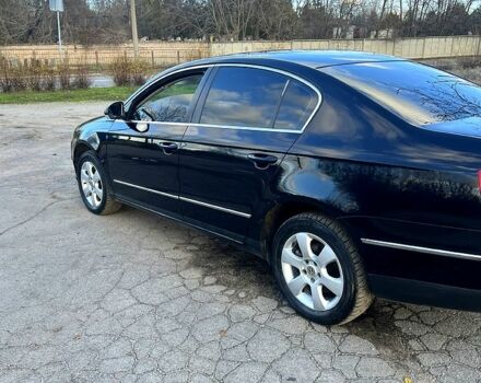 Чорний Фольксваген Пассат, об'ємом двигуна 2 л та пробігом 195 тис. км за 4700 $, фото 1 на Automoto.ua