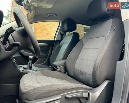 Черный Фольксваген Пассат, объемом двигателя 1.6 л и пробегом 283 тыс. км за 8700 $, фото 4 на Automoto.ua