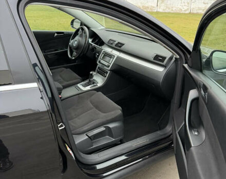 Чорний Фольксваген Пассат, об'ємом двигуна 1.8 л та пробігом 260 тис. км за 6900 $, фото 17 на Automoto.ua