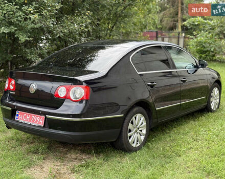 Черный Фольксваген Пассат, объемом двигателя 1.6 л и пробегом 221 тыс. км за 7550 $, фото 6 на Automoto.ua