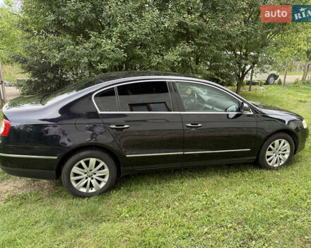 Черный Фольксваген Пассат, объемом двигателя 1.6 л и пробегом 221 тыс. км за 7550 $, фото 7 на Automoto.ua