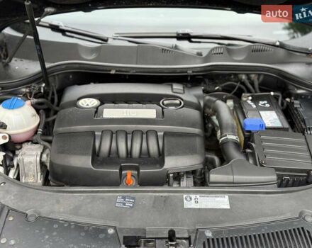 Черный Фольксваген Пассат, объемом двигателя 1.6 л и пробегом 221 тыс. км за 7550 $, фото 28 на Automoto.ua