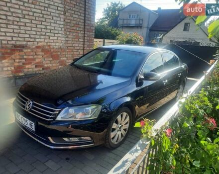 Черный Фольксваген Пассат, объемом двигателя 1.97 л и пробегом 240 тыс. км за 12500 $, фото 3 на Automoto.ua