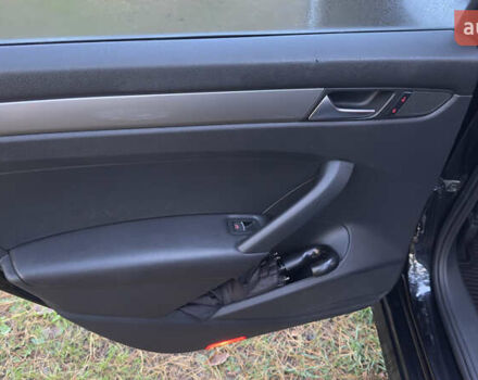 Черный Фольксваген Пассат, объемом двигателя 2.5 л и пробегом 210 тыс. км за 9699 $, фото 21 на Automoto.ua