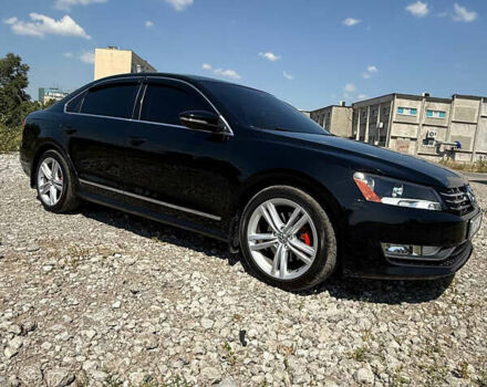 Черный Фольксваген Пассат, объемом двигателя 1.97 л и пробегом 211 тыс. км за 11000 $, фото 4 на Automoto.ua