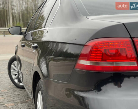 Чорний Фольксваген Пассат, об'ємом двигуна 1.97 л та пробігом 302 тис. км за 10500 $, фото 6 на Automoto.ua