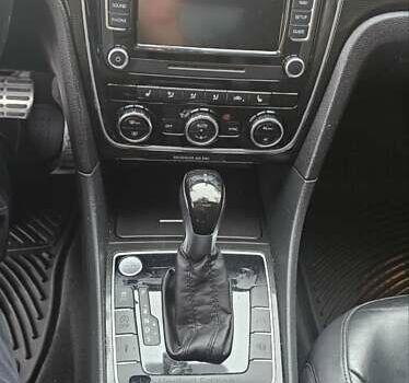 Черный Фольксваген Пассат, объемом двигателя 2.5 л и пробегом 260 тыс. км за 10600 $, фото 12 на Automoto.ua