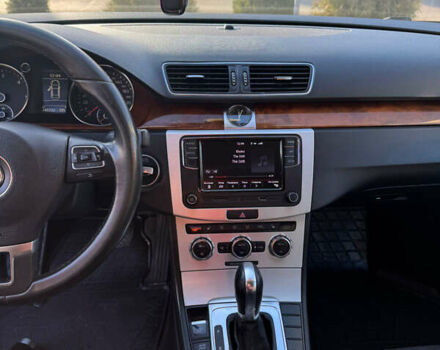 Черный Фольксваген Пассат, объемом двигателя 1.97 л и пробегом 243 тыс. км за 11400 $, фото 31 на Automoto.ua