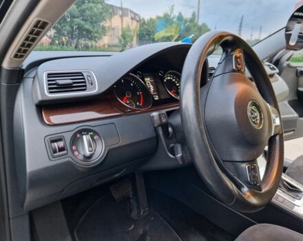 Чорний Фольксваген Пассат, об'ємом двигуна 2 л та пробігом 170 тис. км за 10999 $, фото 8 на Automoto.ua