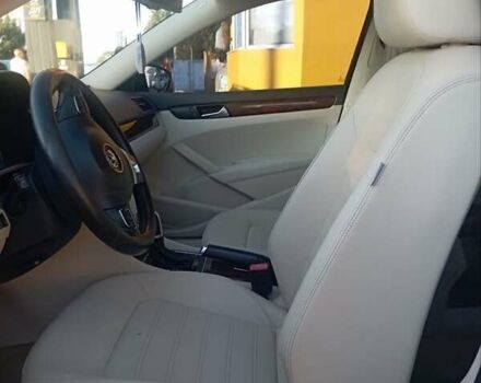 Черный Фольксваген Пассат, объемом двигателя 2.5 л и пробегом 314 тыс. км за 10000 $, фото 12 на Automoto.ua